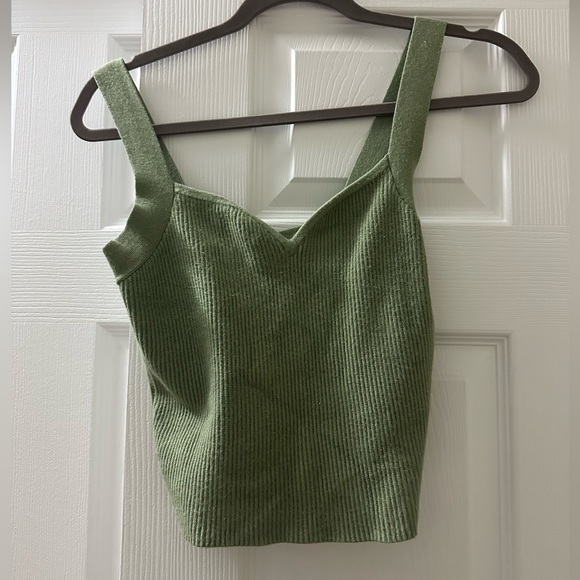 A&F Crop Knit Tank size M - Picture 3 of 3